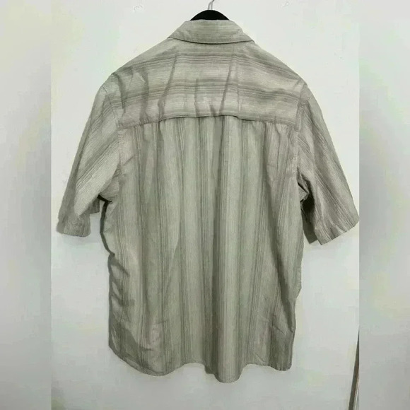 Merrell Opti-Wick UPF Short Sleeve Fishing Vented Metal Button Shirt Men Size XL - Picture 2 of 7